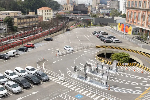 Estacionamento da Sala São Paulo visto de cima.
